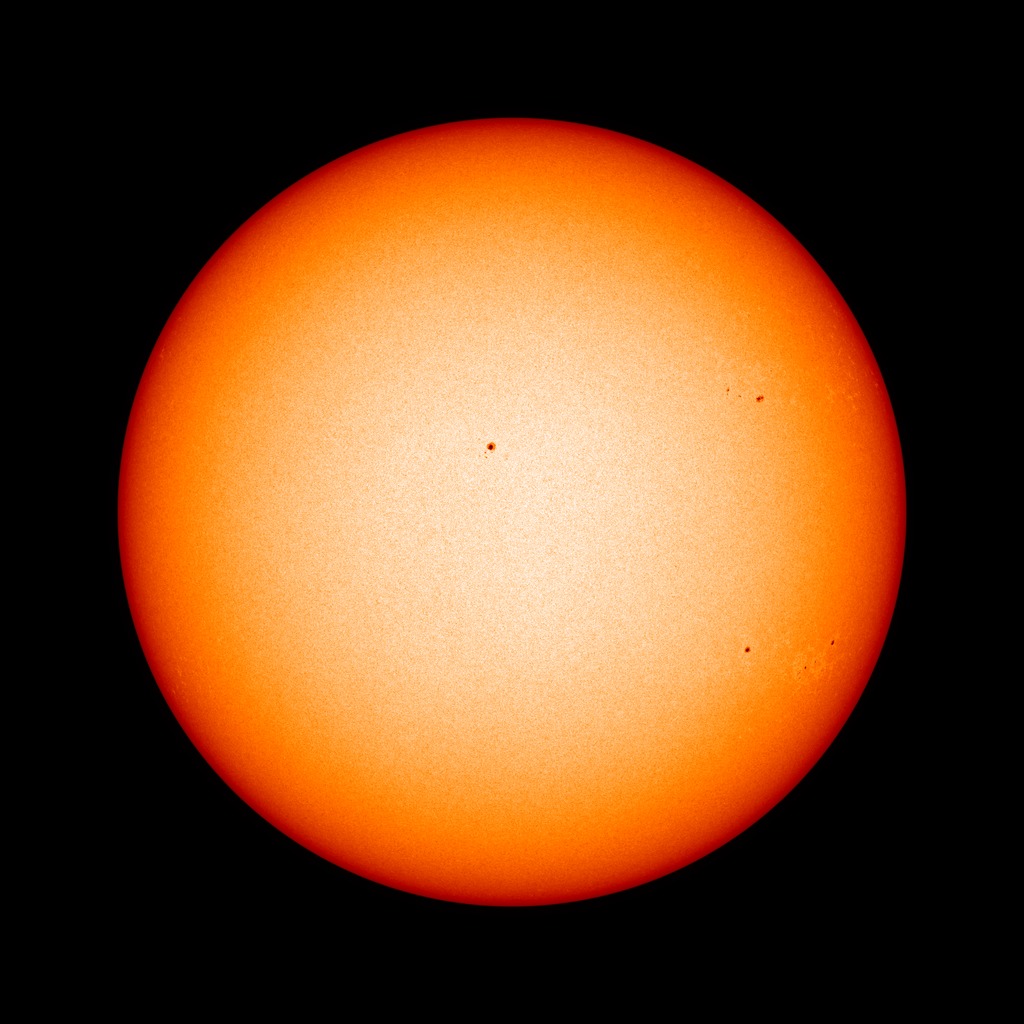 Sun SDO-HMI visible light 2011-06-07.jpg